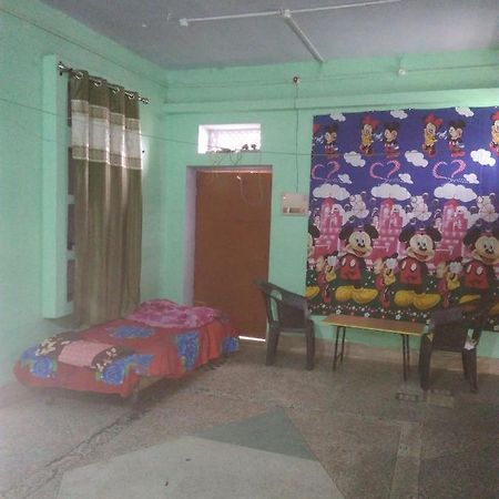 K.S.N. Varanasi Paying Guest House Luaran gambar